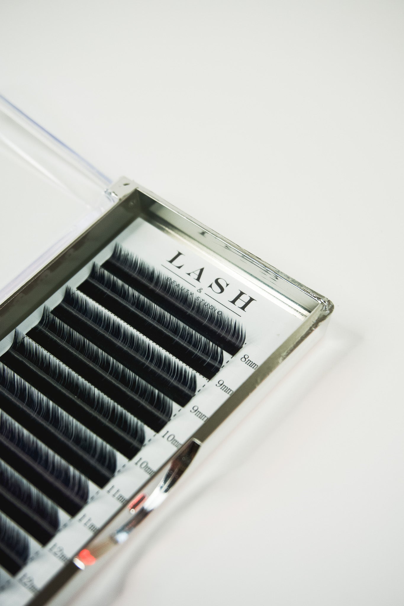 0.05 Lash Trays